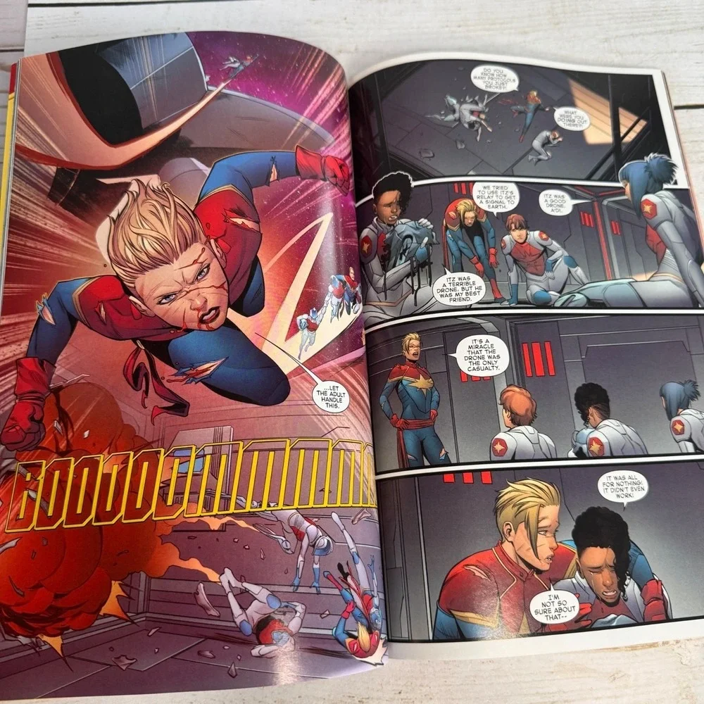The Mighty Captain Marvel Band of Sisters Marvel TPB‎ Graphic Novel Stohl 2017